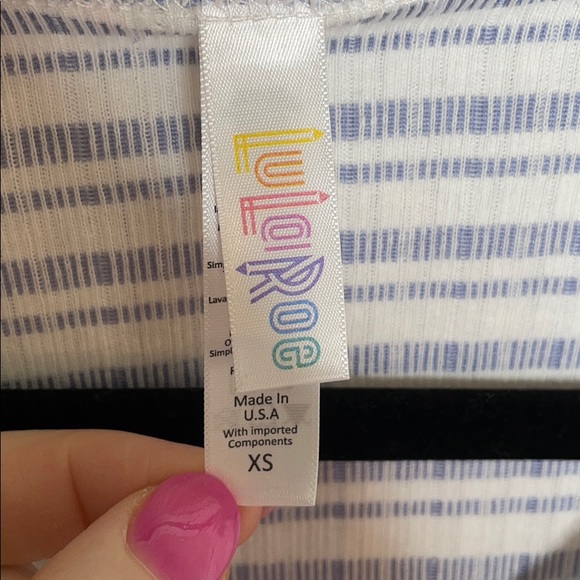 NWT LuLaRoe Striped Lynnae Long Sleeve Top - Picture 3 of 7